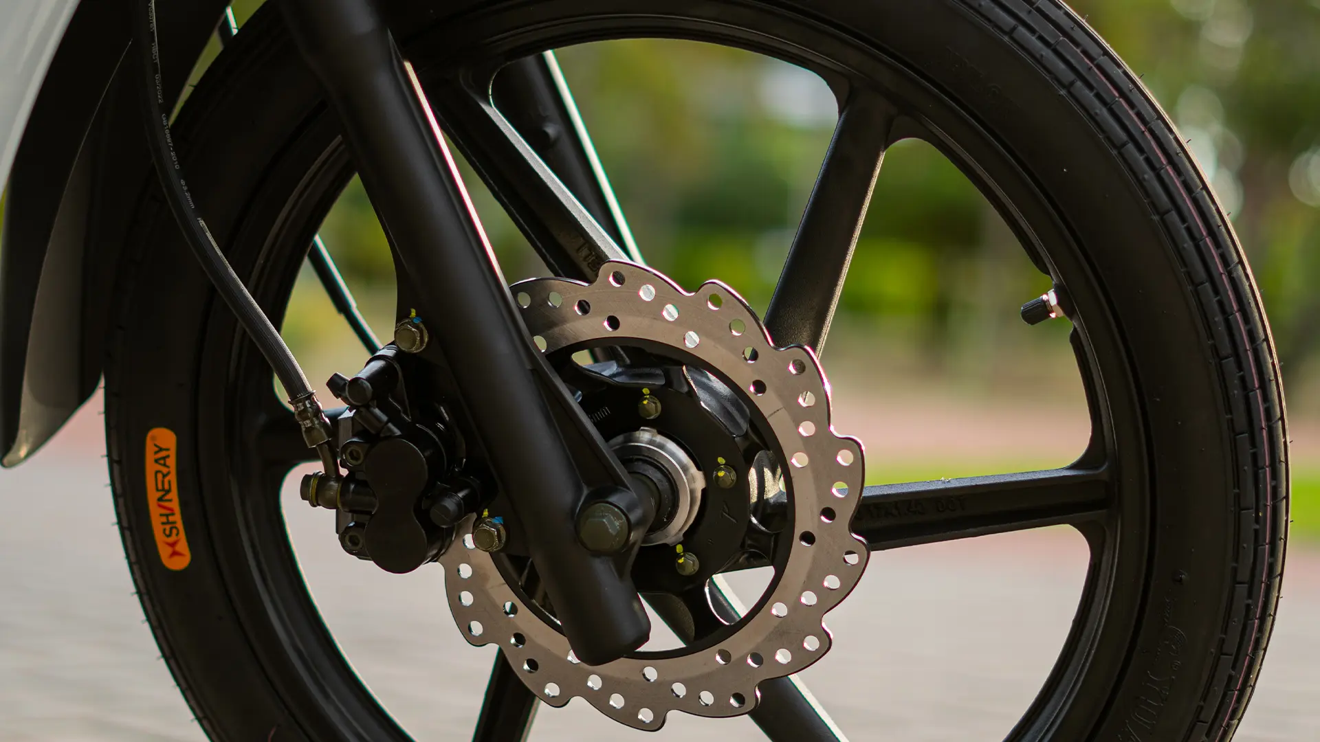 Suspensão e Freios — JET 125 SS